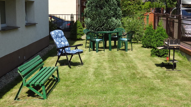 Apartament 4-6-os. Ogródek