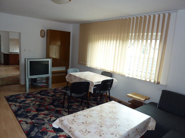 Apartament 8-10-os. Salon